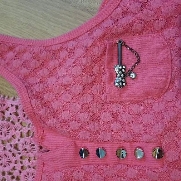 Liang Dian pink tank top with lace and bow GUC - Picture 3 of 10